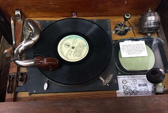 1925 Phonograph